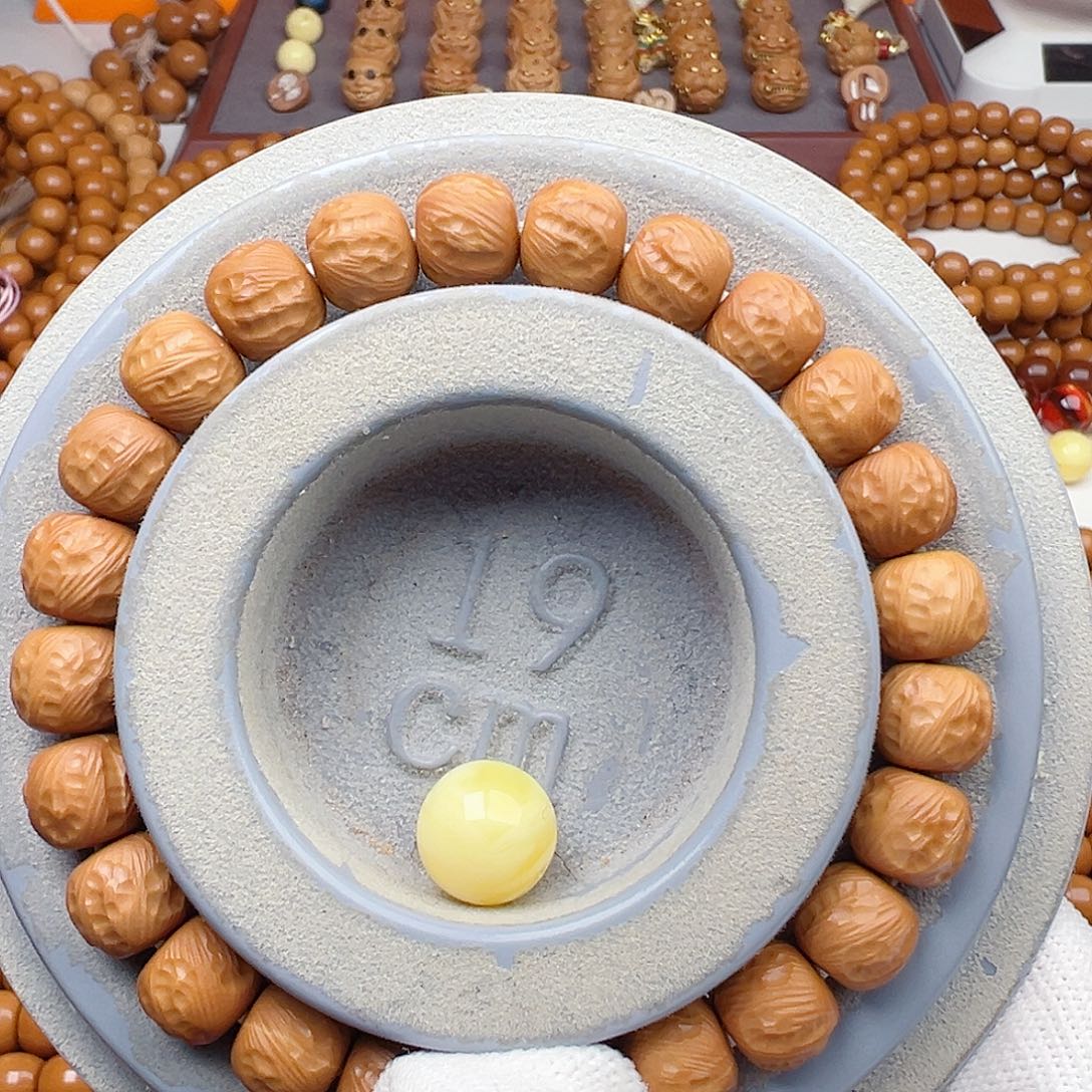 光***耀手串猴头核桃全品精工雕刻款观山