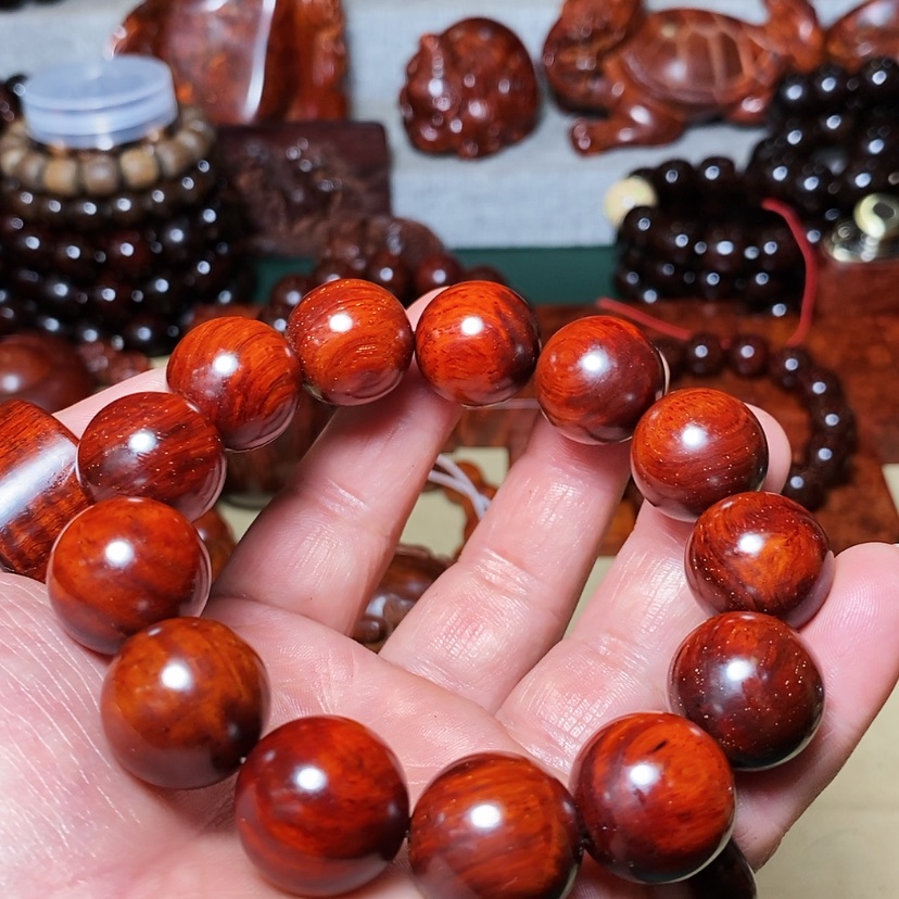 【闪购商品】檀香紫檀（小叶紫檀）