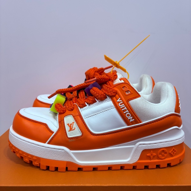 95新 LouisVuitton/路易威登 41码LV trainer 白橙胖丁 板鞋