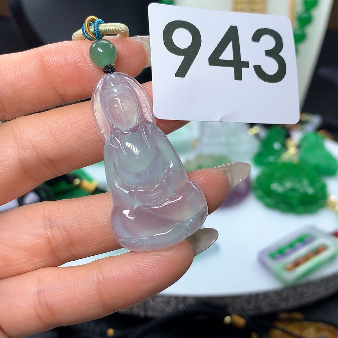 翡翠吊坠(赠链)未镶嵌