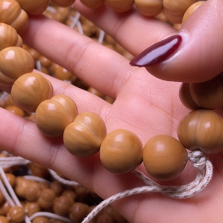 欣***n手串猴头核桃17尺寸镜面柯基屁桃手持全品无暇