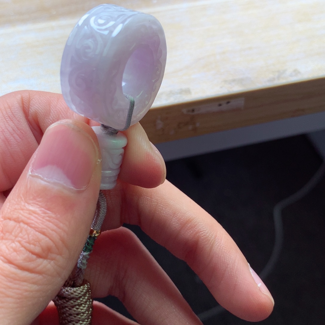 翡翠颈饰未镶嵌吊坠