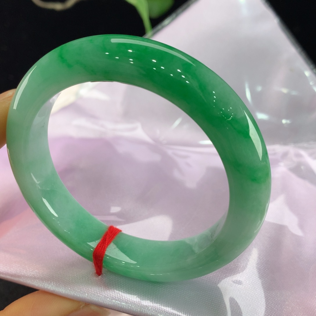 翡翠手镯未镶嵌111-0026