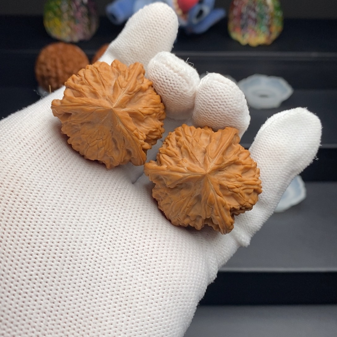 文玩核桃把件39*39*38御龙三棱