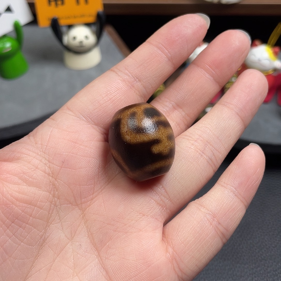 用***6玛瑙/玉髓未镶嵌颈饰