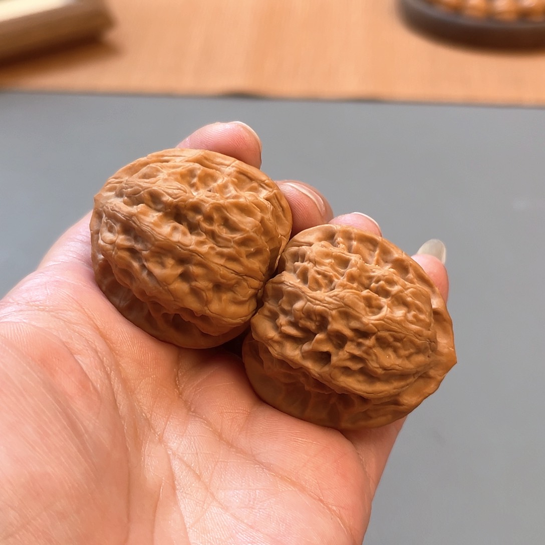 桃核把件39×38尺精修白茬梨木台翻天印XM1104