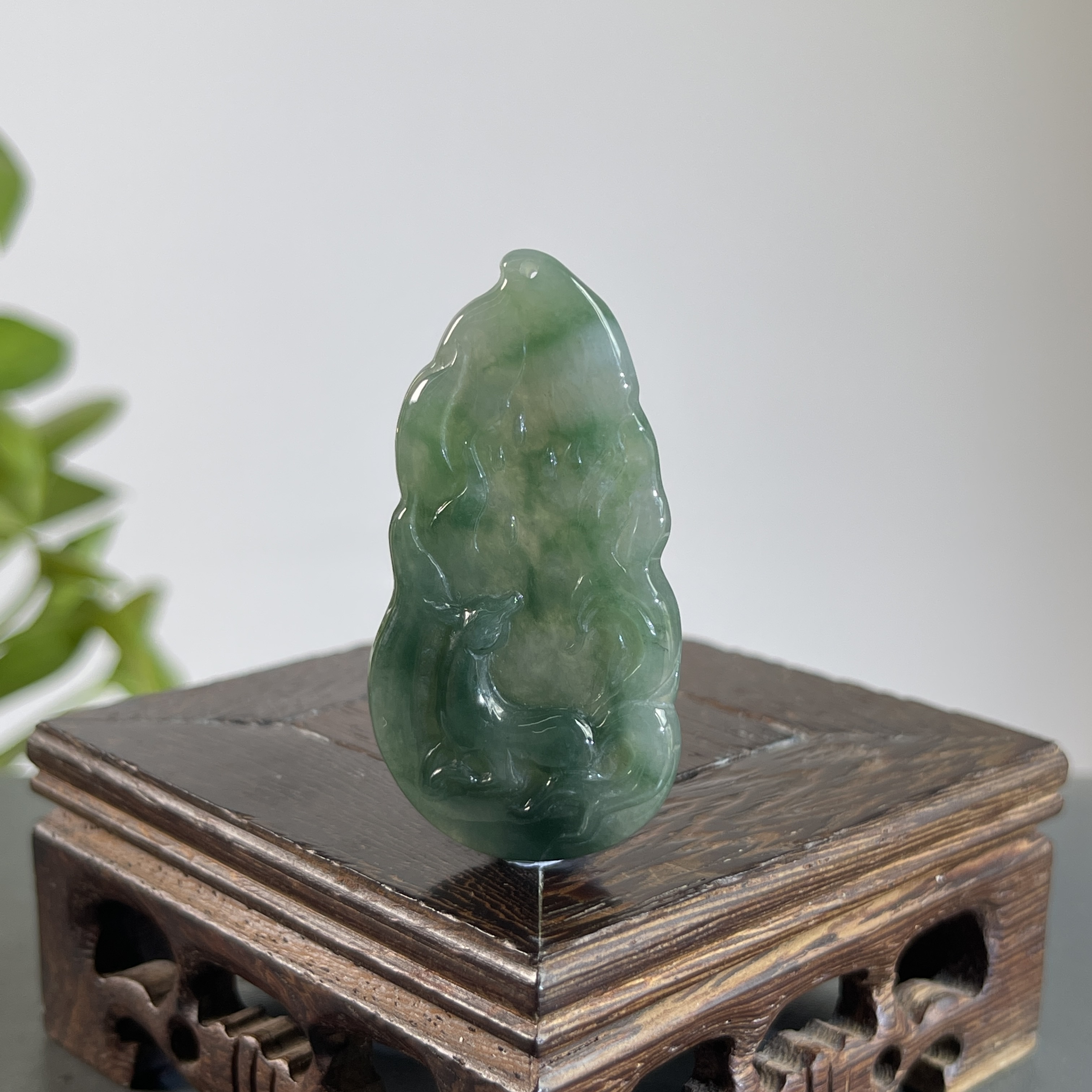 JGB29-54  天然缅甸A货翡翠  九尾狐