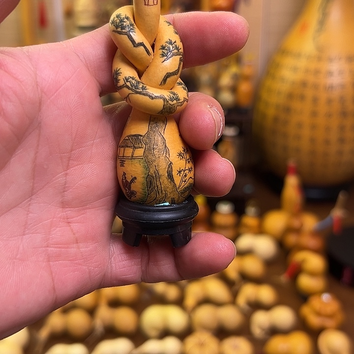 ·***轩灵韵葫芦精品手把件