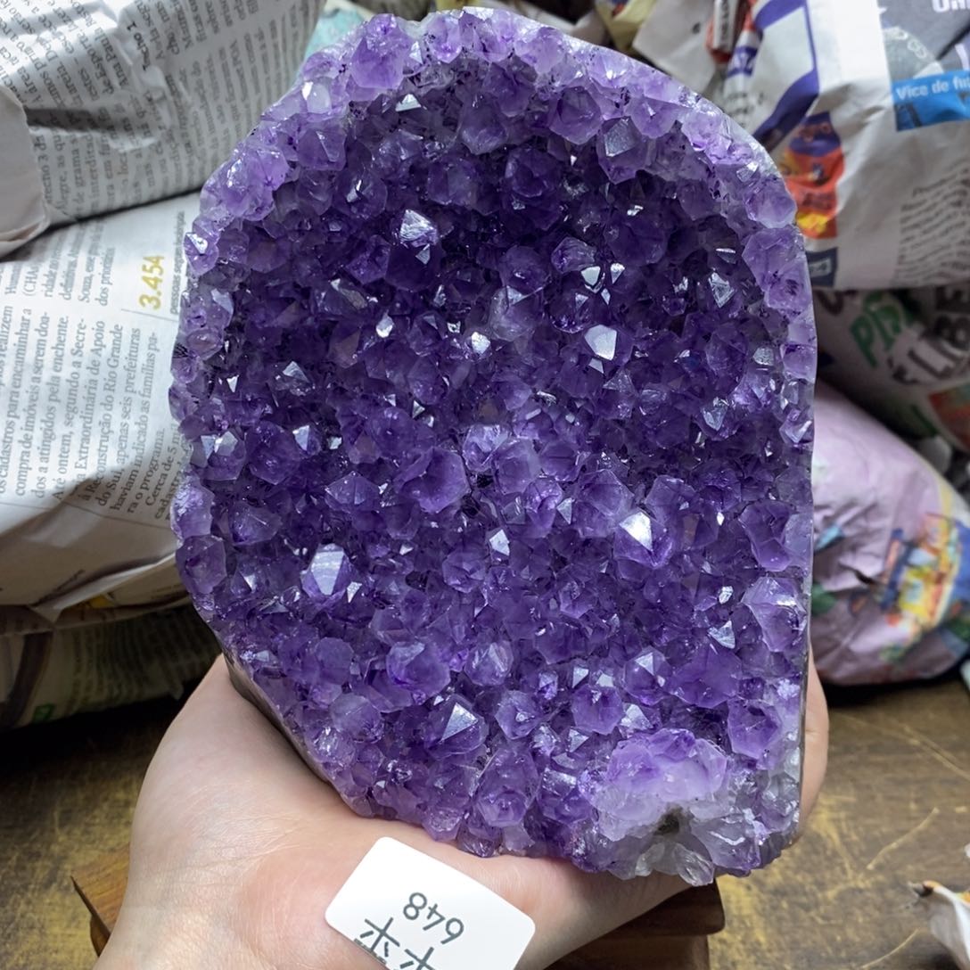 紫晶乌拉圭未镶嵌