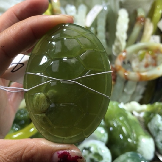 岫玉未镶嵌吊坠手把