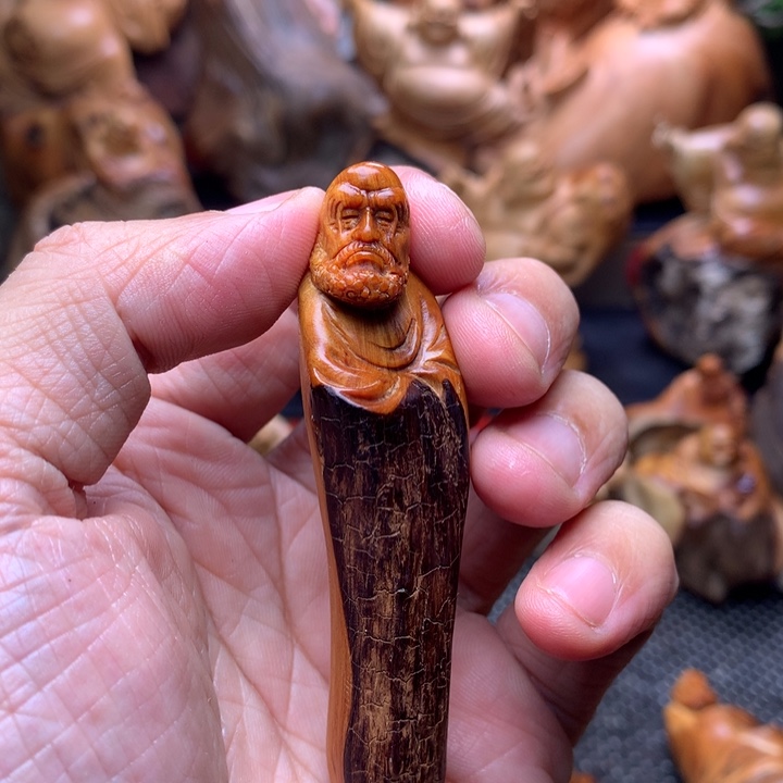 柏木（崖柏）崖柏陈化料手把件