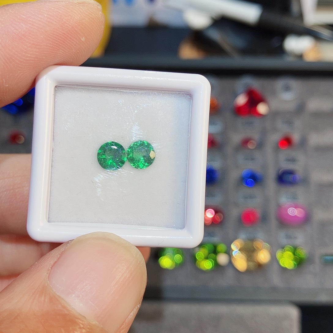 石榴石（沙弗莱）裸石未镶嵌一**栗0.84克拉