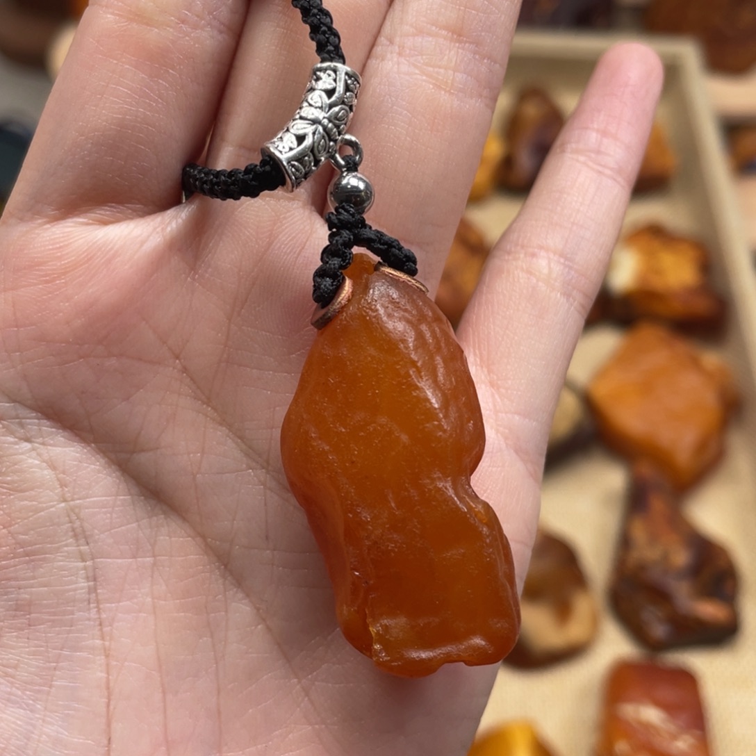 琥珀未镶嵌珠宝奇石