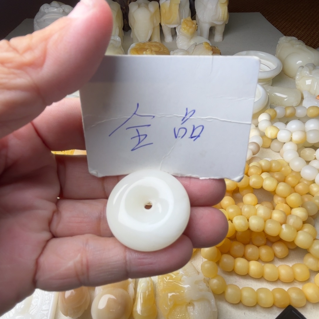 非金属贝壳玉化扣子