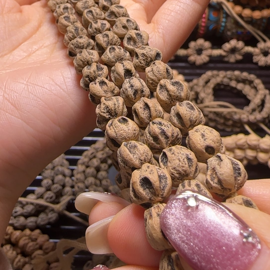 地***藏柏香籽/百香籽吊坠