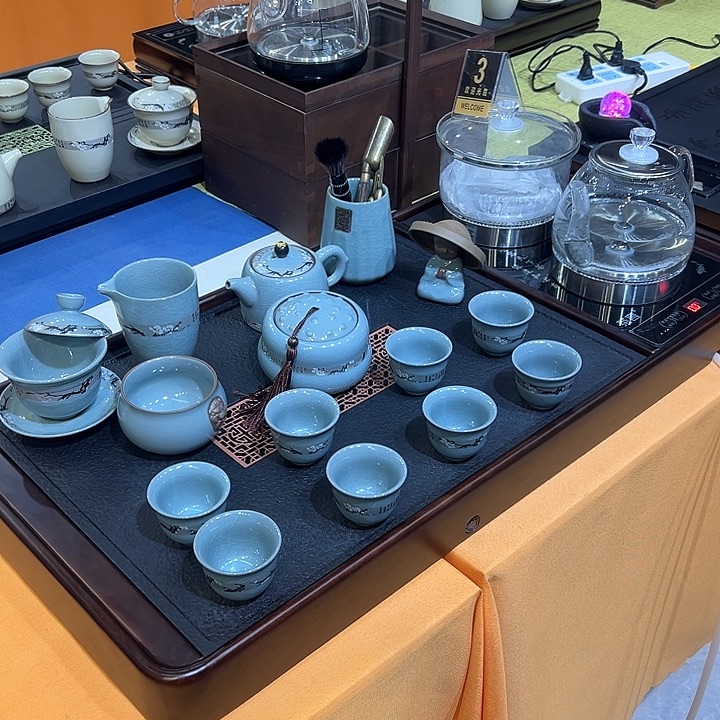 佢嘅性格真係有嘢講我真係