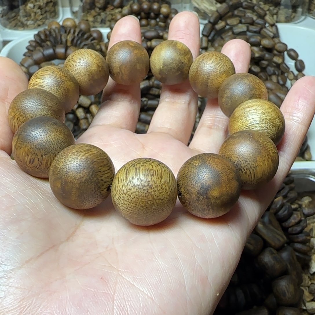 人***火沉香手串单圈1.8规格陆河22.3克