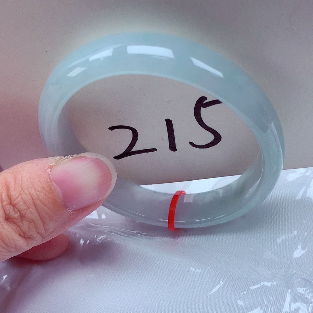 翡翠未镶嵌手镯（贵妃镯）翡翠