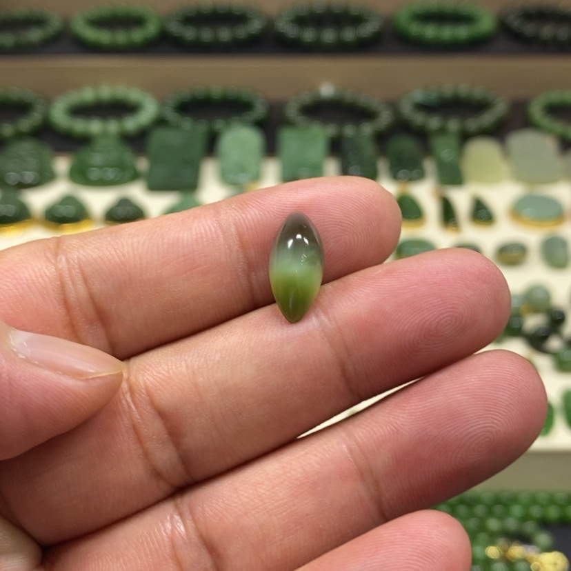 【闪购商品】和田玉（碧玉）未镶嵌颈饰