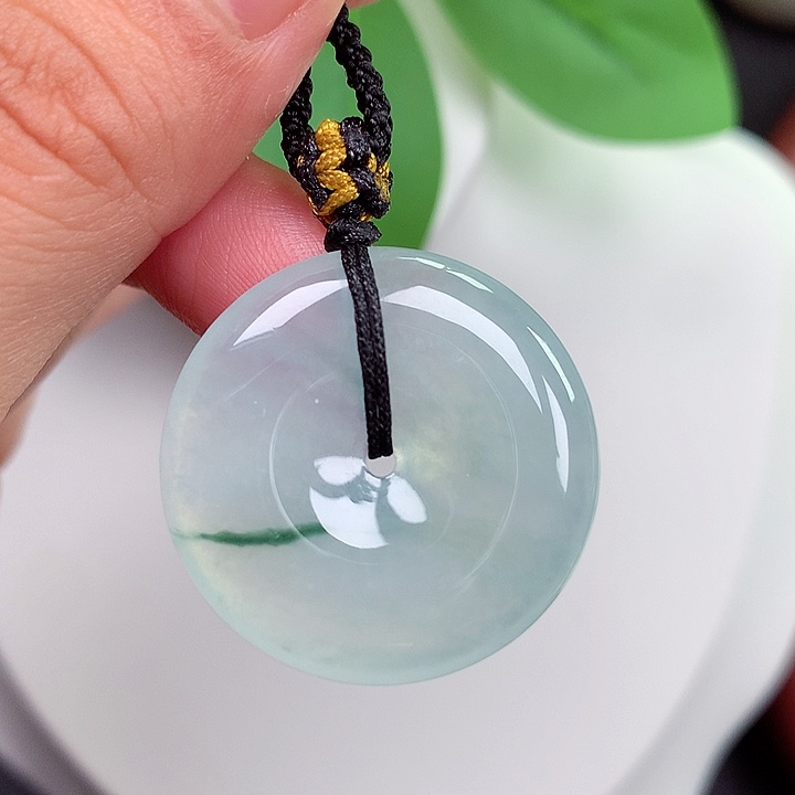 颈饰未镶嵌翡翠平安扣 28.1x4.7mm