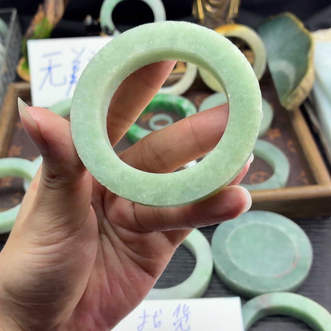 定制翡翠未镶嵌缅甸翡翠A货手镯毛胚定制