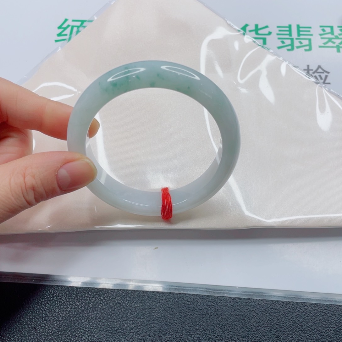 未镶嵌手镯翡翠圈口53.7 宽12.2厚7.7