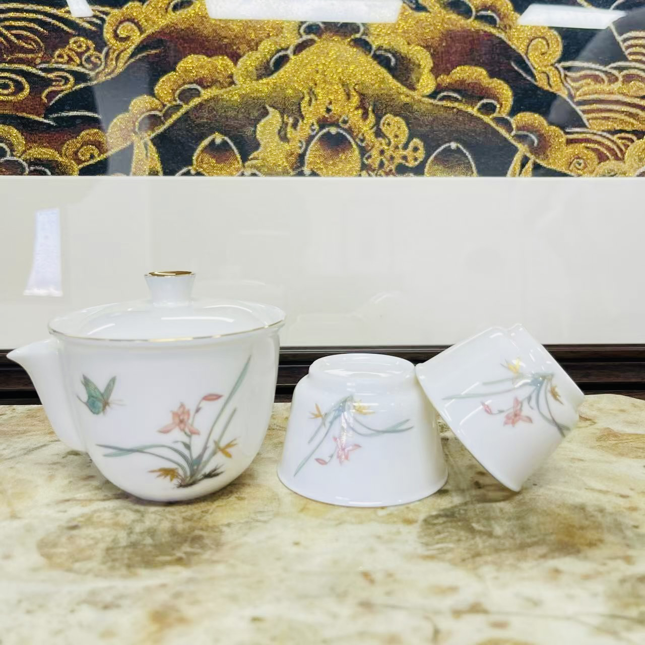 【闪购链接】蝴蝶兰花 明雅 一壶两杯 5（圆大） 是