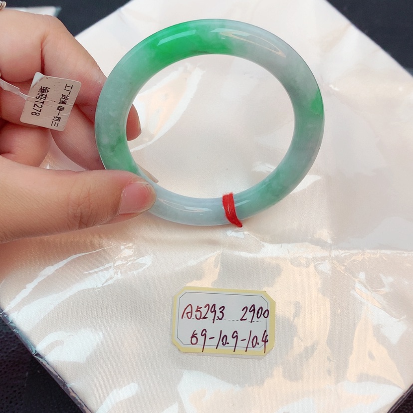 【闪购商品】翡翠手镯未镶嵌天然缅甸翡翠A货