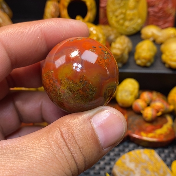 玛瑙/玉髓战国红珠子未镶嵌刘*团