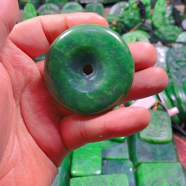 未镶嵌和田玉（碧玉）挂件阳**雪