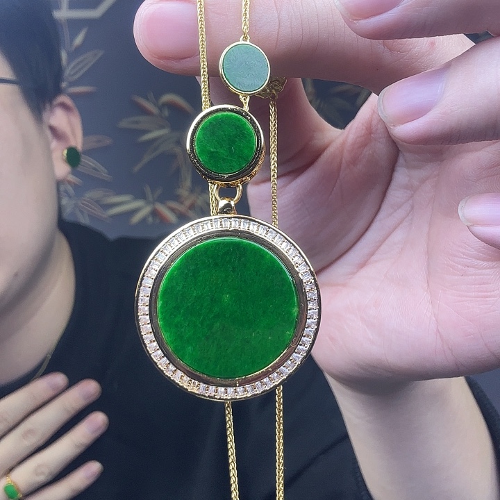 翡翠吊坠(赠链)银S925镶嵌特价 大漏