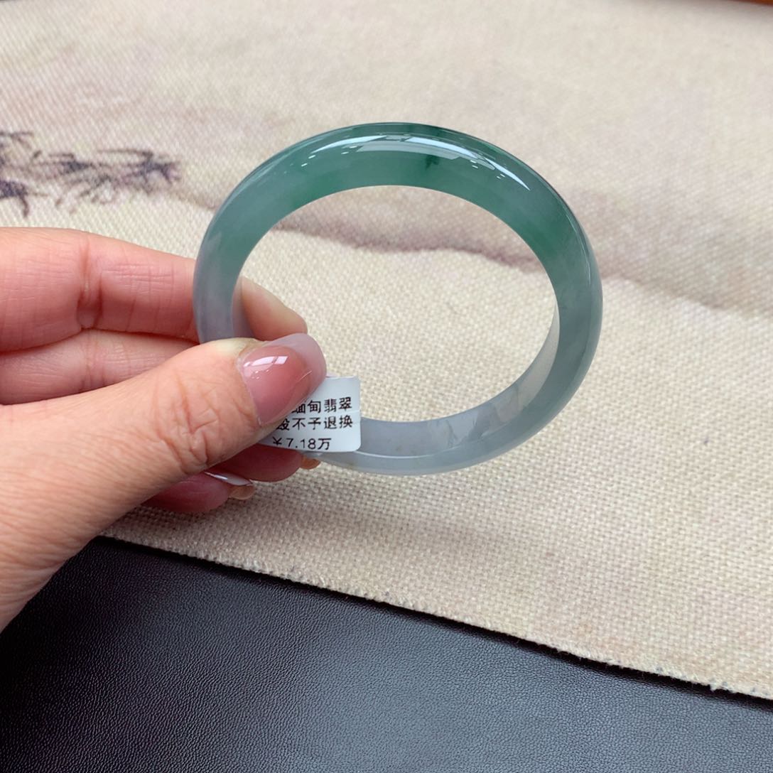 翡翠手镯未镶嵌缅甸翡翠手镯