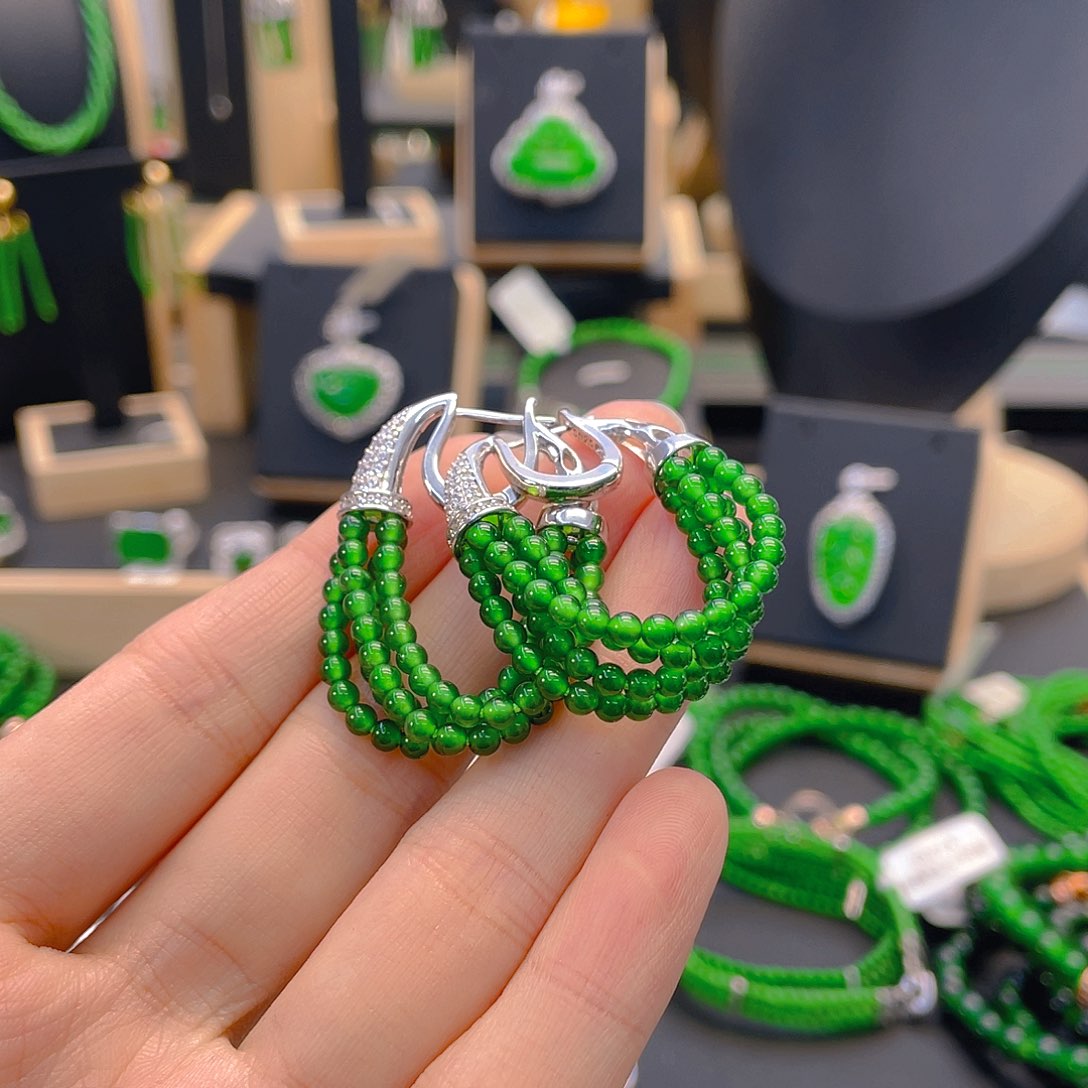 翡翠耳饰银S925镶嵌卡3