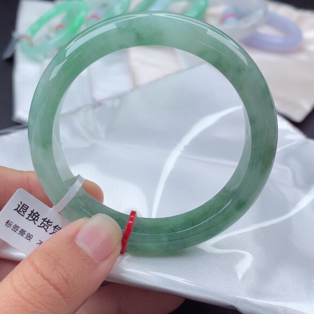 翡翠手镯未镶嵌小*5455圈