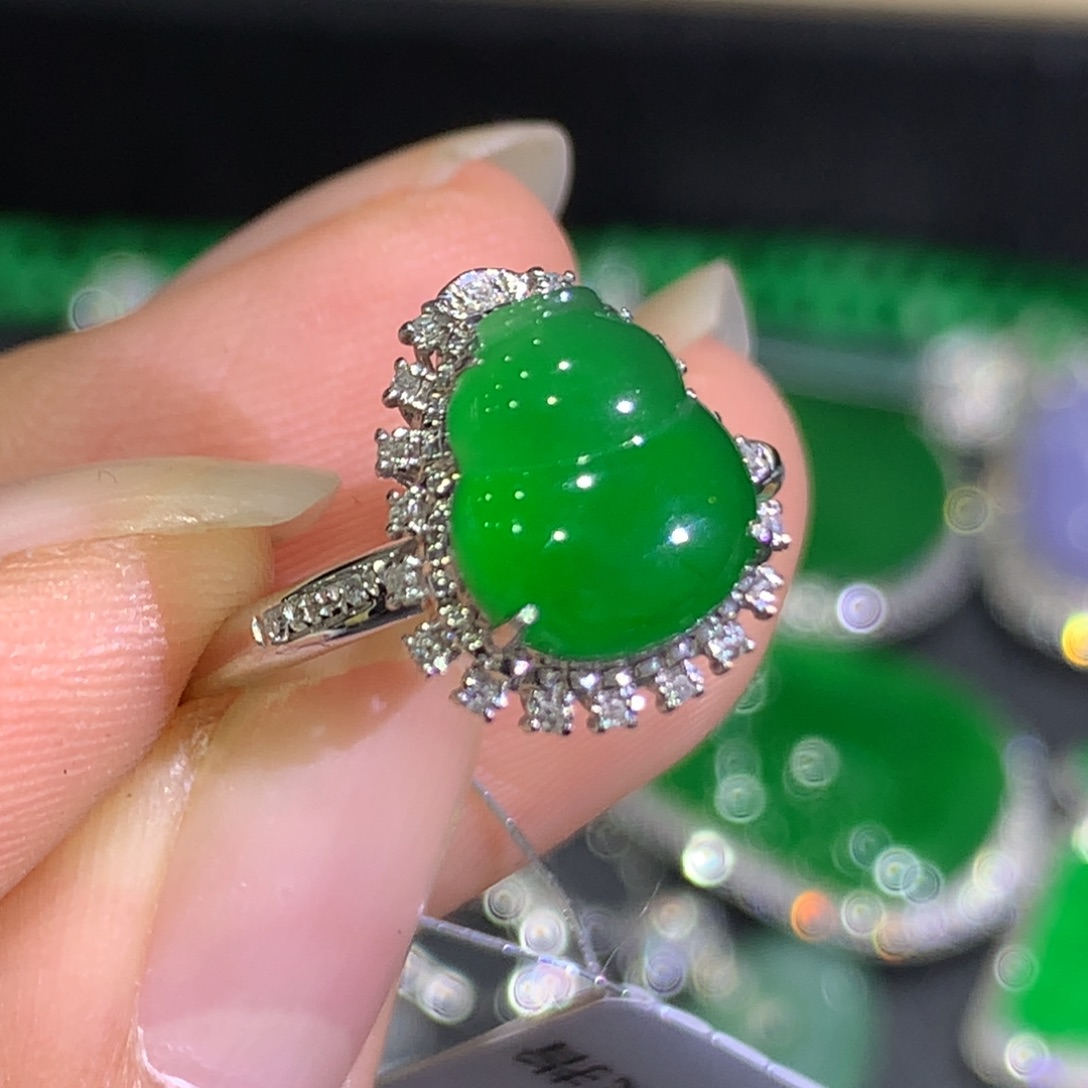 翡翠戒指18K金镶嵌8，