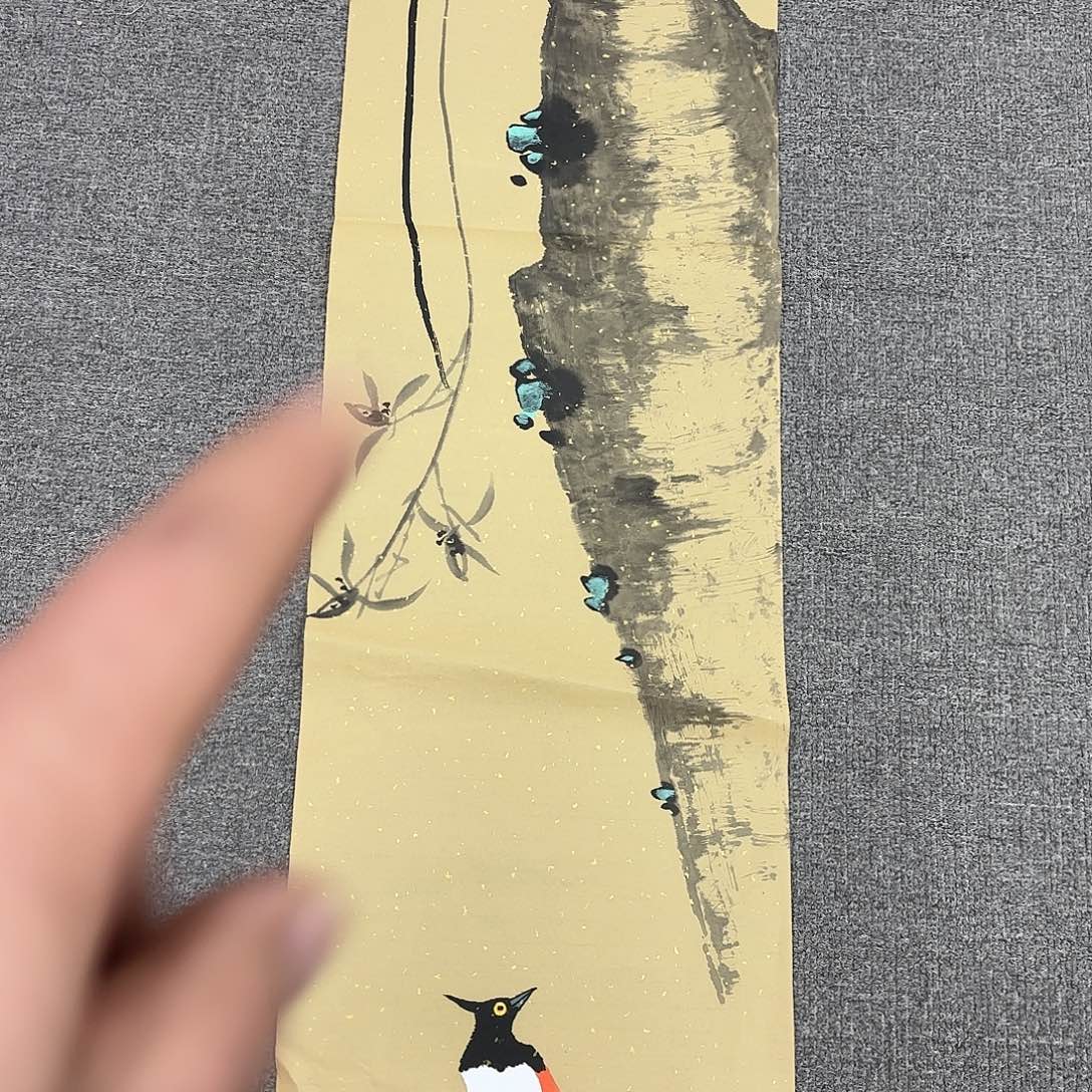 国画国画作品多次入选国内外展出及