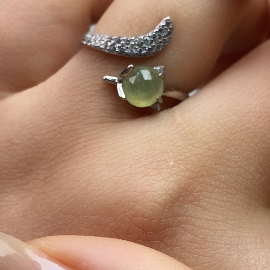 翡翠未镶嵌戒指翡翠