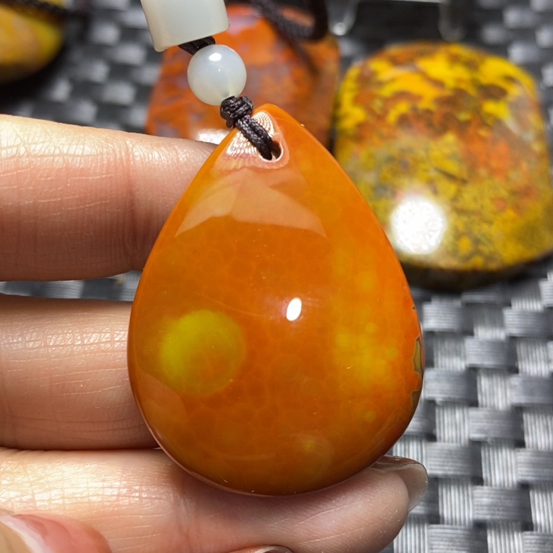 玛瑙/玉髓挂坠未镶嵌