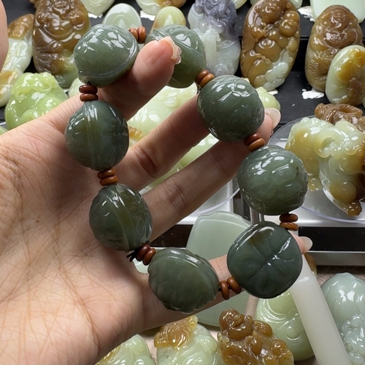 和田玉未镶嵌手链