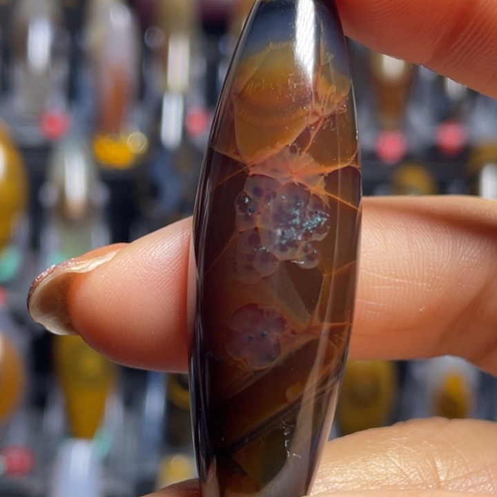 玛瑙/玉髓颈饰未镶嵌