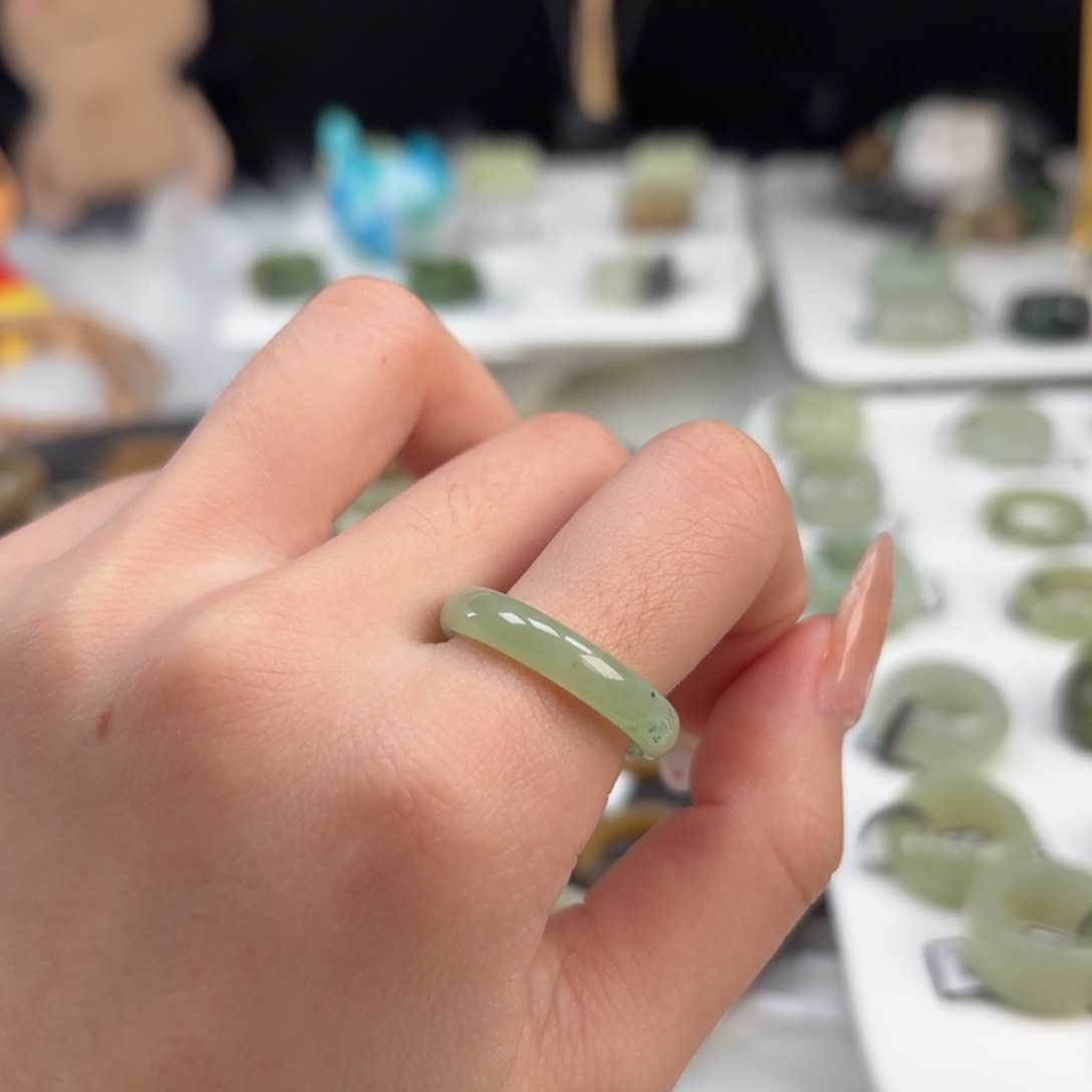 和田玉未镶嵌戒指O85碧玉乌兰海细条18.5