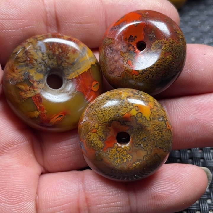 用***6玛瑙/玉髓未镶嵌颈饰