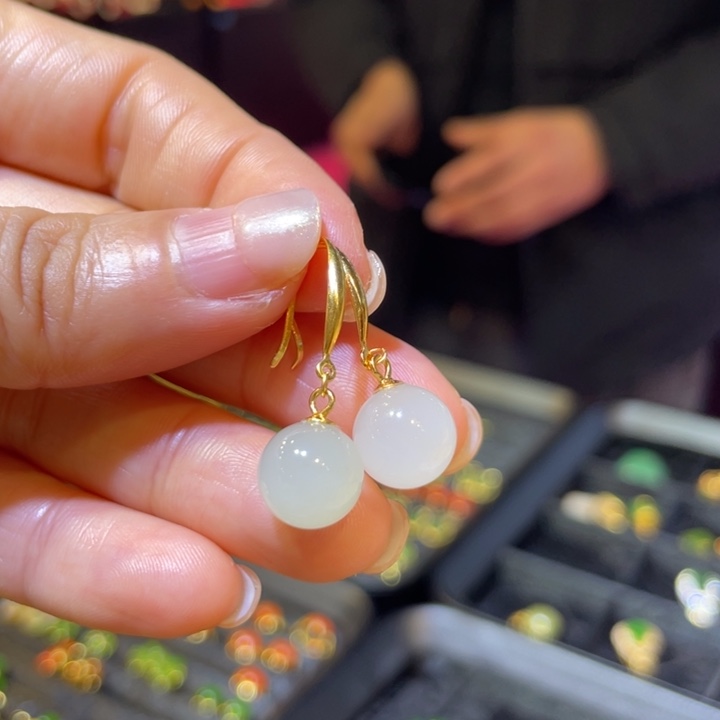 和田玉银S925镶嵌耳饰