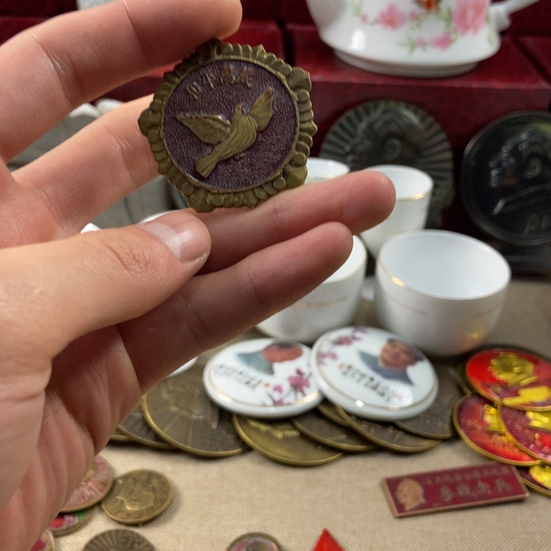 文创老爷爷纪念勋章