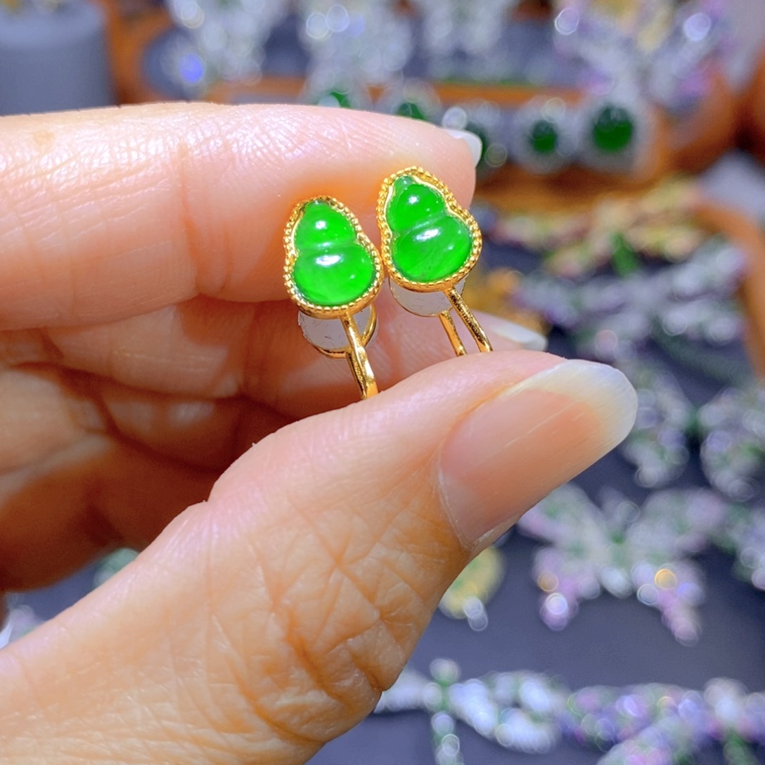 翡翠颈饰银S925镶嵌天然翡翠