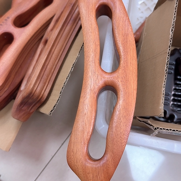 红檀香木双孔推板瑕疵款