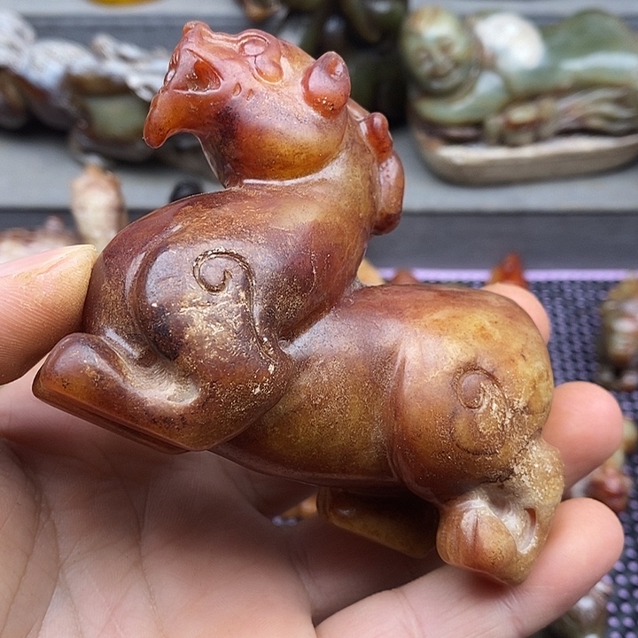 未镶嵌蛇纹石玉颈饰