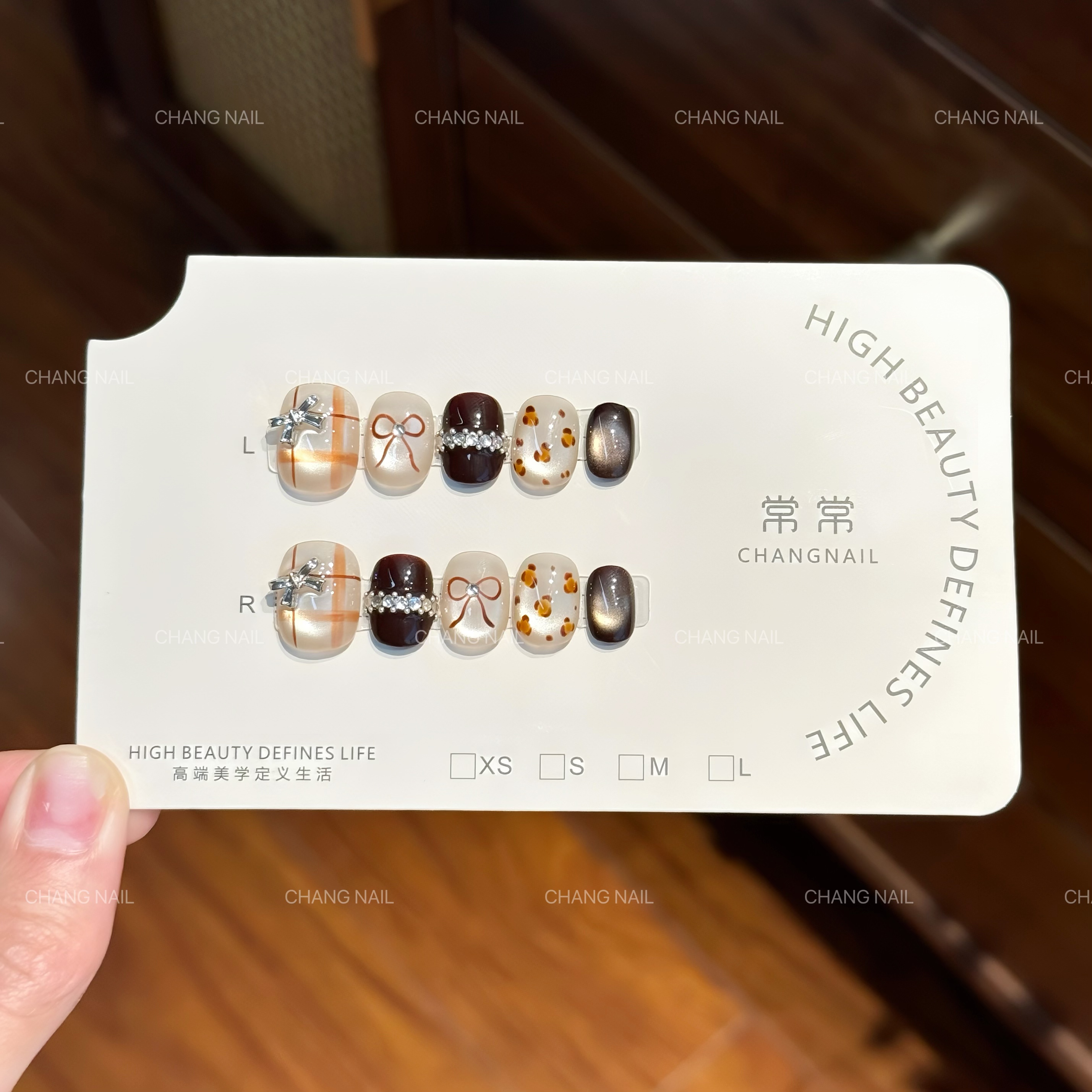 奶咖太妃糖-Milkcoffee-纯手工穿戴甲干净气质条纹高级感10片装