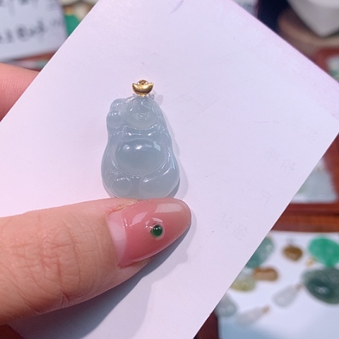 颈饰18K金镶嵌翡翠