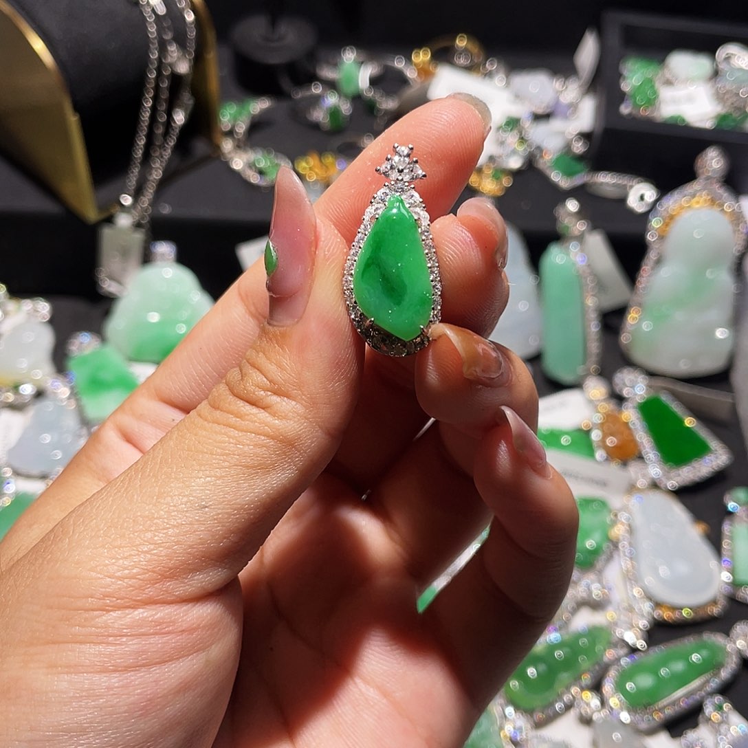 翡翠银S925镶嵌颈饰